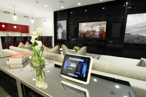 Crestron_9763